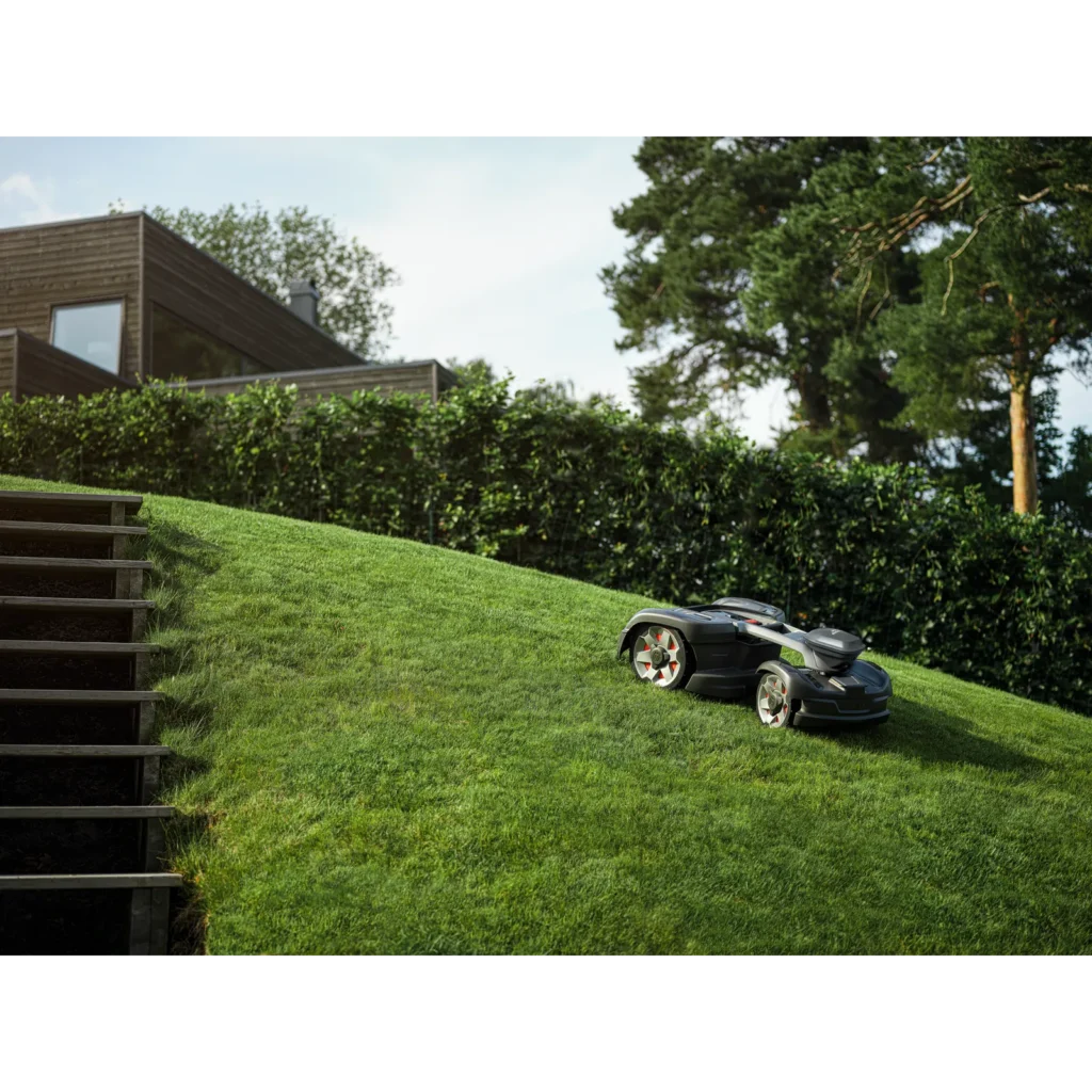 Husqvarna Automower® 435X AWD NERA