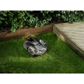 Husqvarna Automower® 405XE NERA mit kabelloser Technologie