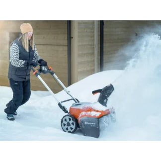 Husqvarna Schneefräse ST 253i