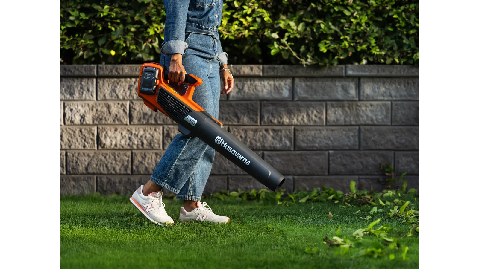 Husqvarna 122iB mit Akku und Ladegerät – Bild 5