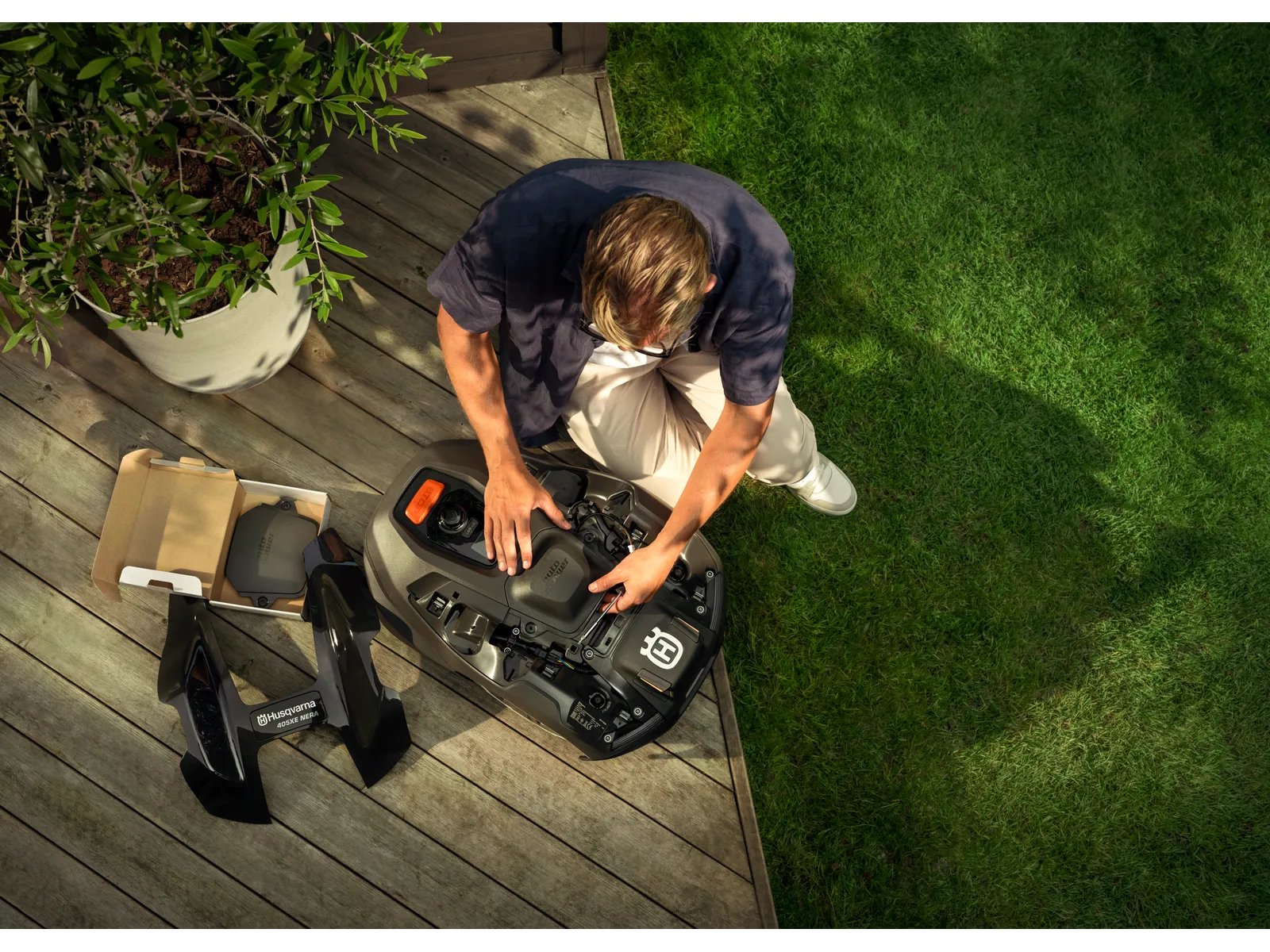 Husqvarna Automower® 405XE NERA mit kabelloser Technologie – Bild 15