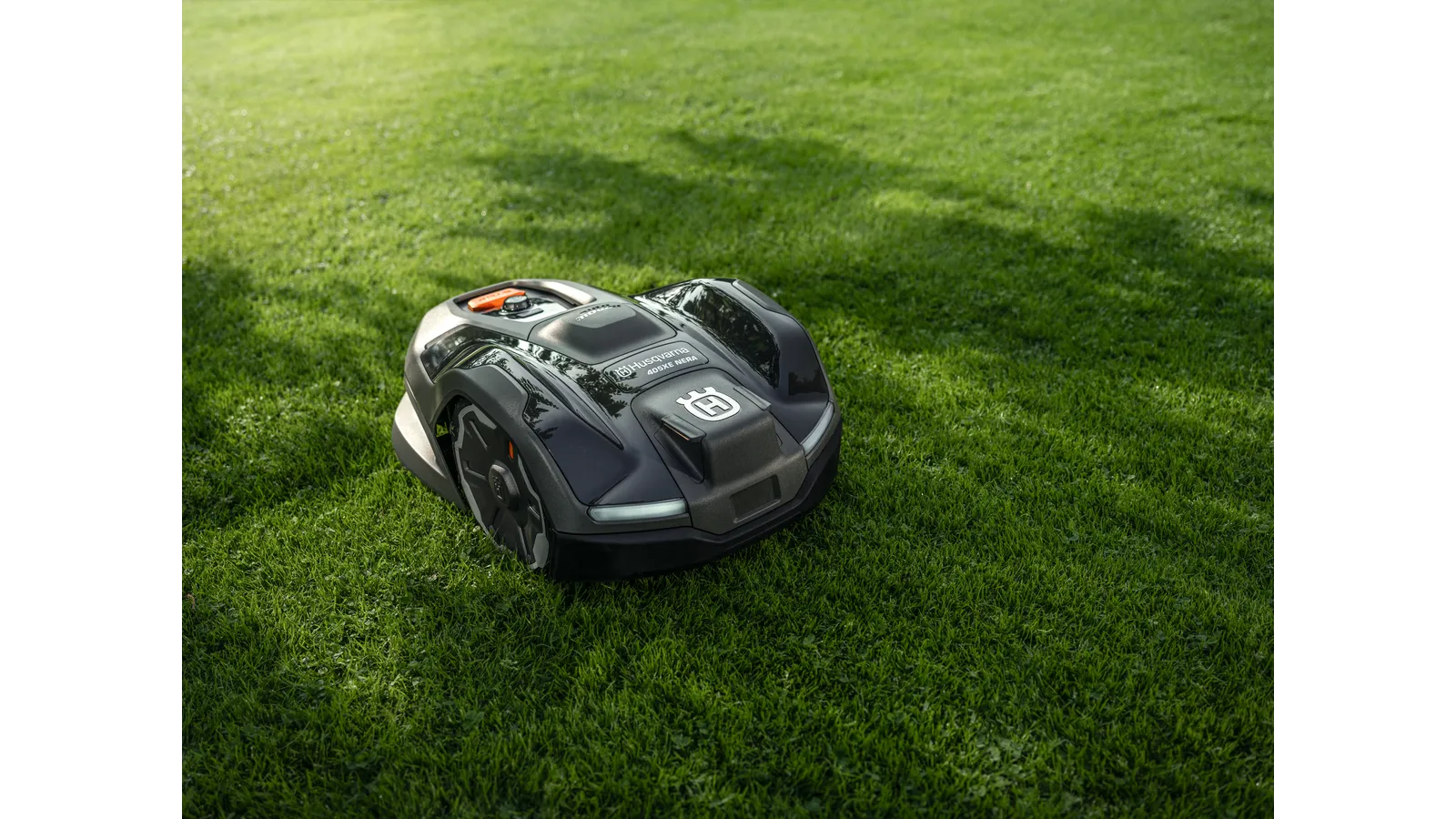 Husqvarna Automower® 405XE NERA mit kabelloser Technologie – Bild 17