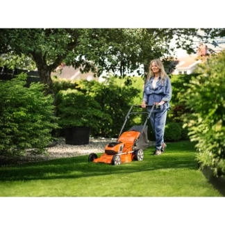 Husqvarna LC 142i
