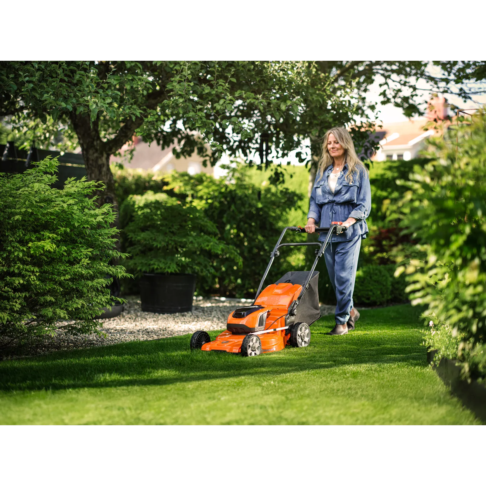 Husqvarna LC 142iS
